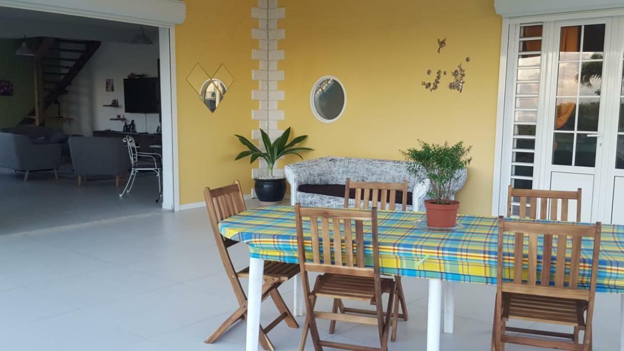 La Villa Soleil :) Sainte-Anne  Ngoại thất bức ảnh
