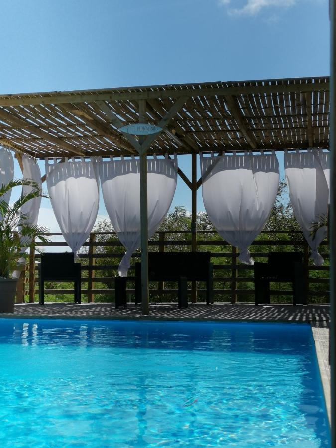La Villa Soleil :) Sainte-Anne  Ngoại thất bức ảnh
