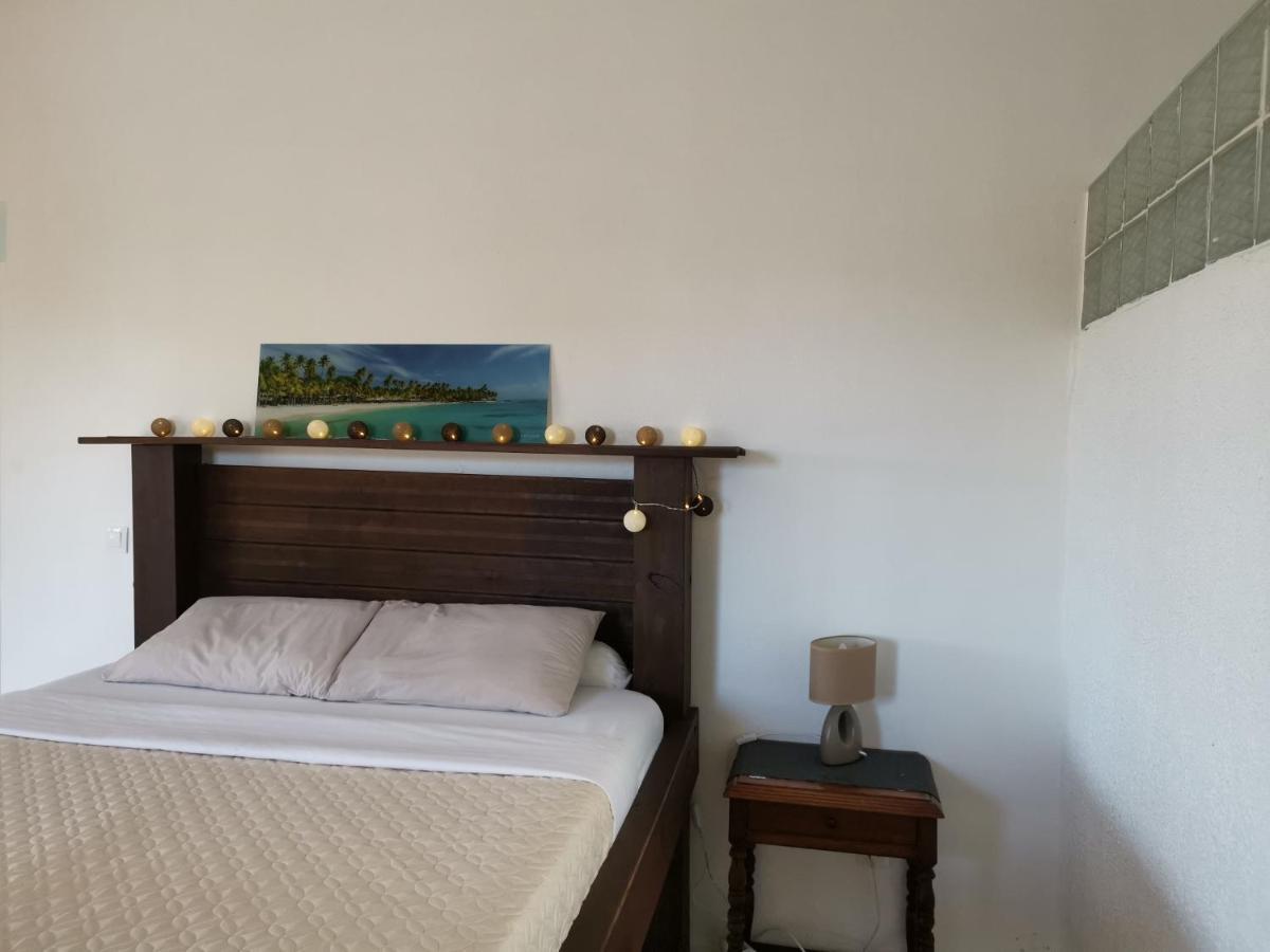 La Villa Soleil :) Sainte-Anne  Ngoại thất bức ảnh